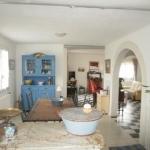 Uz�s, Maison de 110m� + g�te de 70m� sur 2400m�.
