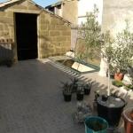 5km d'Uz�s, Batiment en pierres de 254 m� !
