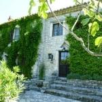 Maison en pierres trait�es en maison d'artiste