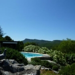 Maison en pierres trait�es en maison d'artiste