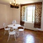 Villa 100m� hab. sur 2300m� � 30min d'Uz�s � 243000&euro;