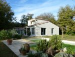 BELLE VILLA ORIGINALE RECENTE DE 195 M�