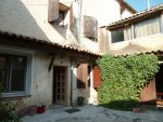 Fort potentiel pour ces 264 m2  � r�nover